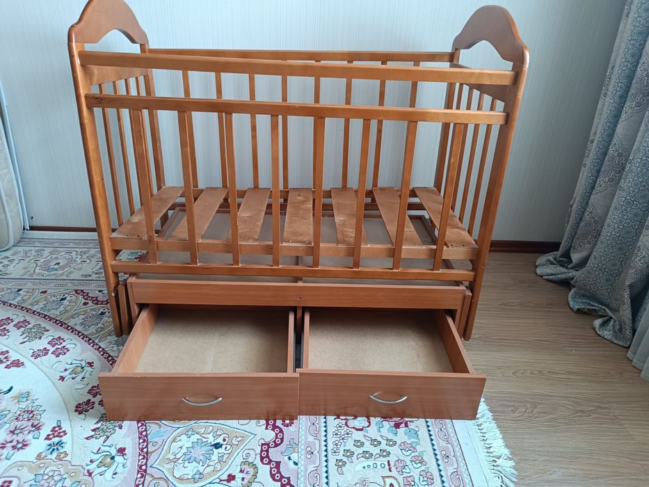 Продается детская кровать —манеж