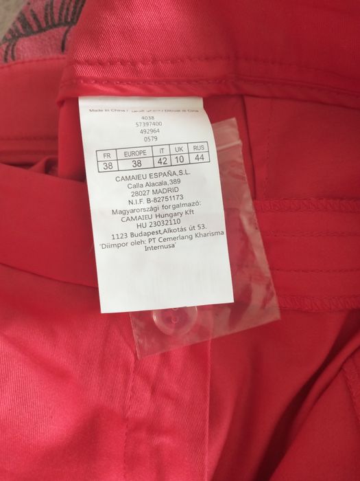 Продам шорты новые