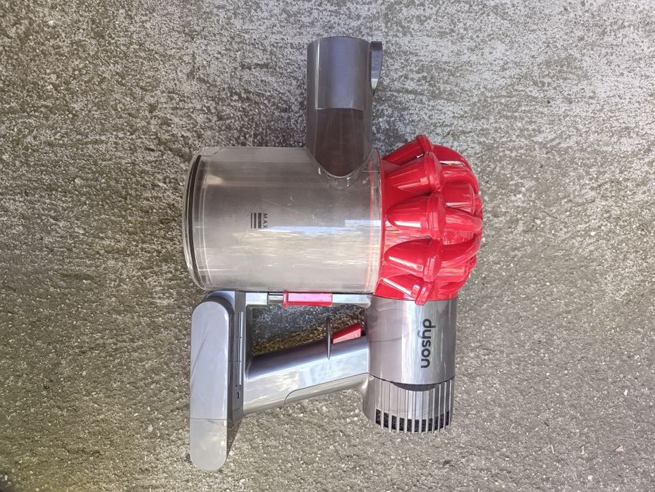 Прахосмукачка Dyson SV 03