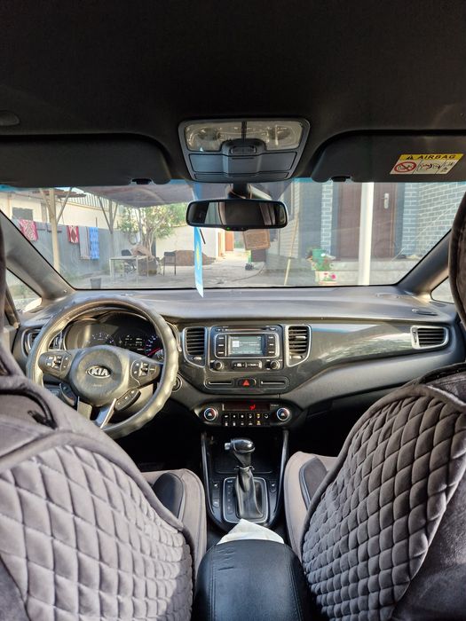 KIA CARENS  2014год выпуск.