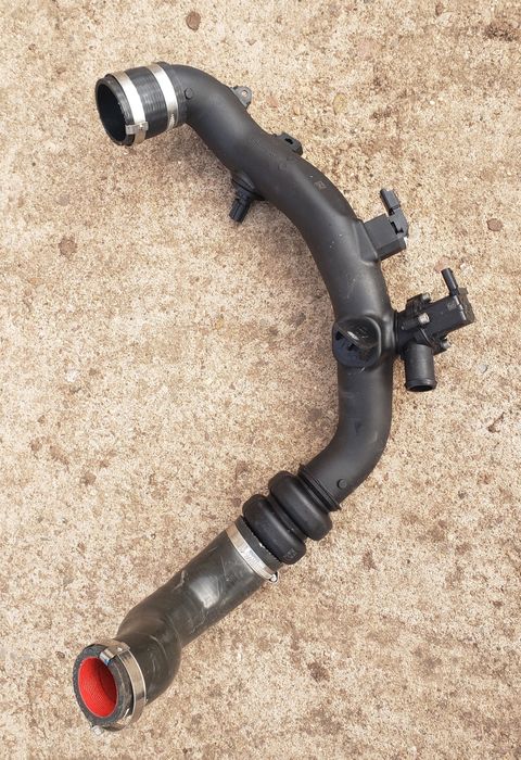 Маркуч за интеркулер Ford Galaxy III, Mondeo 5, S-Max и за Ford Kuga 2