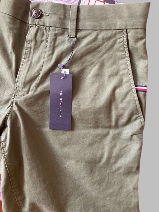 Нови Мъжки къси панталони Tommy Hilfiger w30