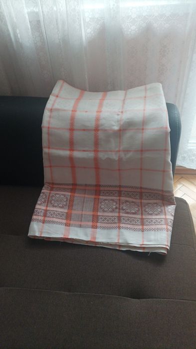 Продавам платове за покривка за маса