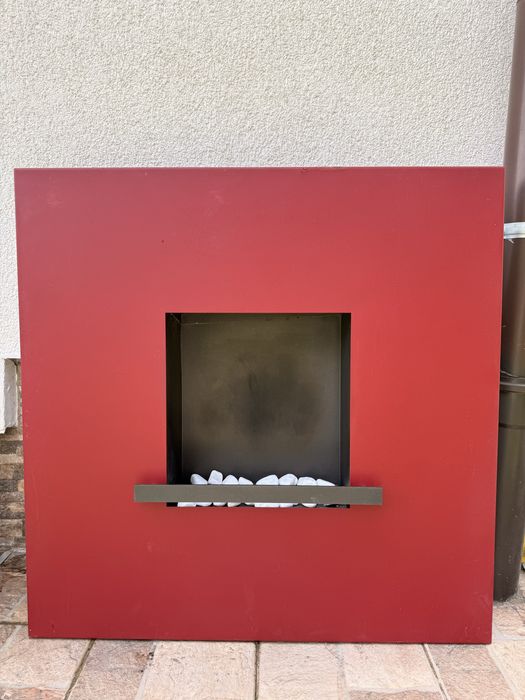 Șemineu pe bioetanol – ca nou, design modern