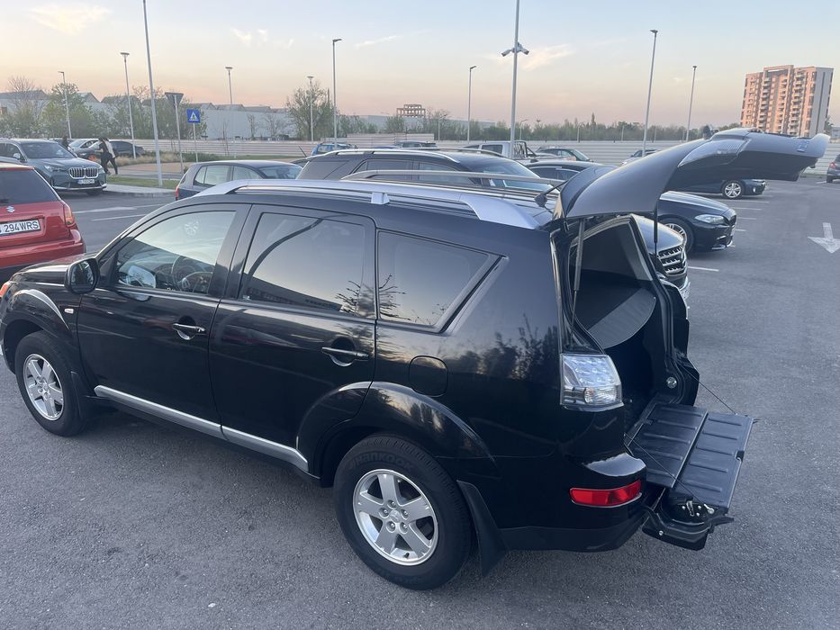 Mitsubishi outlander