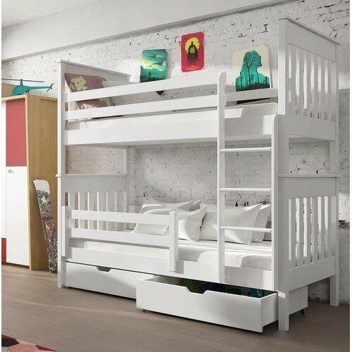 Двухьярусная кровать