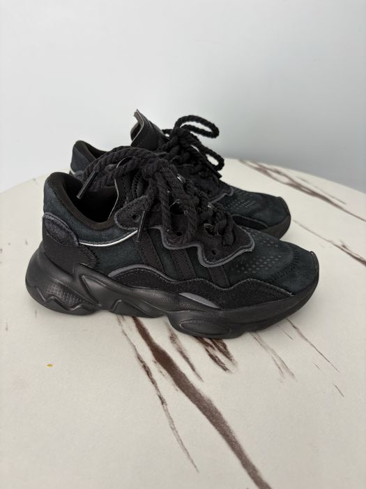 Кросовки adidas. 30 размер