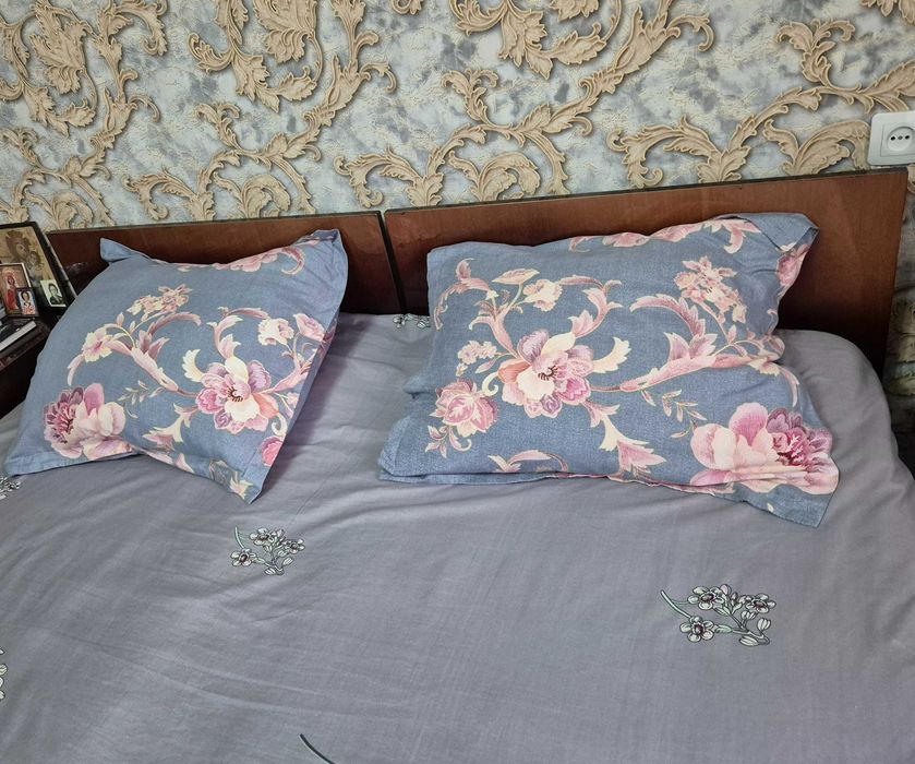 Две раздельные двухспальные кровати