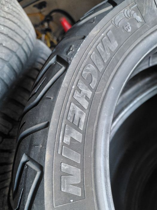 130/70/12" Michelin 1бр.гума