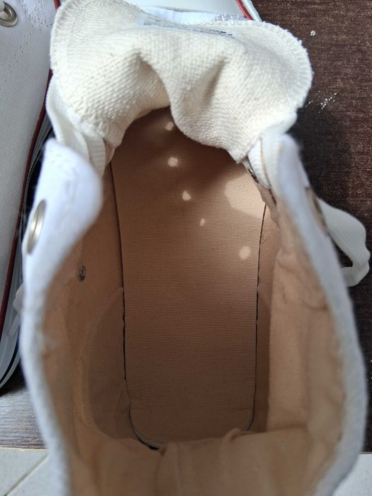 Продавам дамски кецове Converse ALL STAR