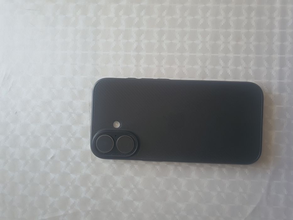 Iphone 17  256 гб акб 100
