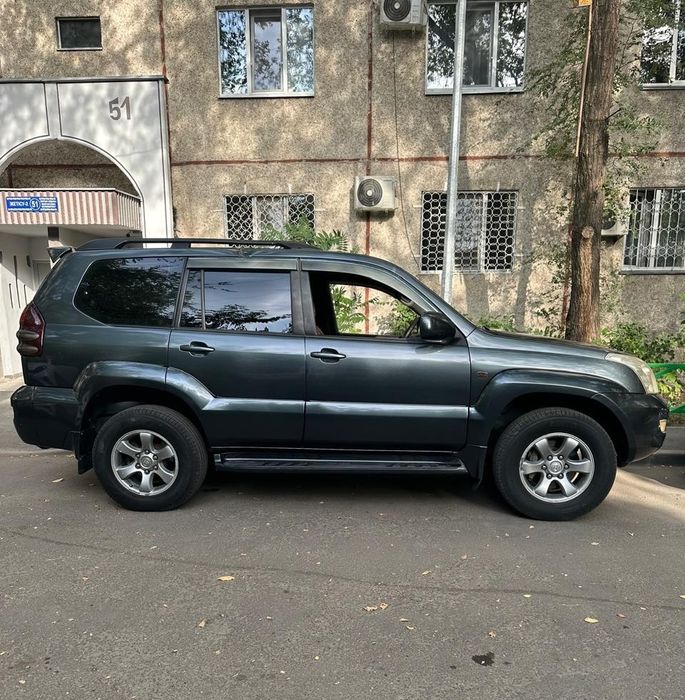 Toyota Land Cruiser Prado 120
Д