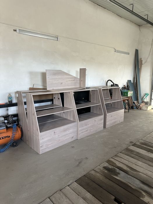 Продам полки для магазина