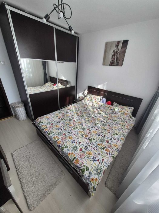De vanzare -Propietar- Apartament 3 camere- 58 mp utili- etj 2 -complet mobilat si utilat-renovat- zona excelentă