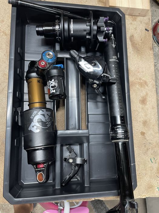 Части за колело. НЕ ПРОДАВАМ РАМКА!