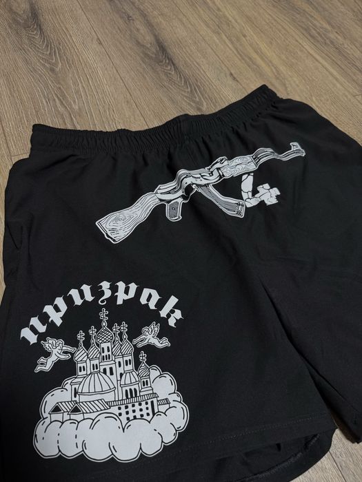 Къси панталони Призрак