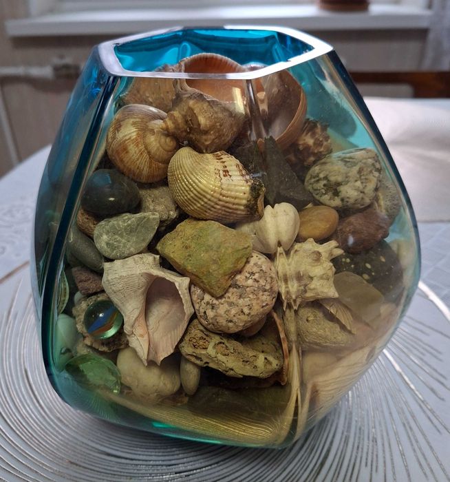 Камни, ракушки и кораллы для аквариума