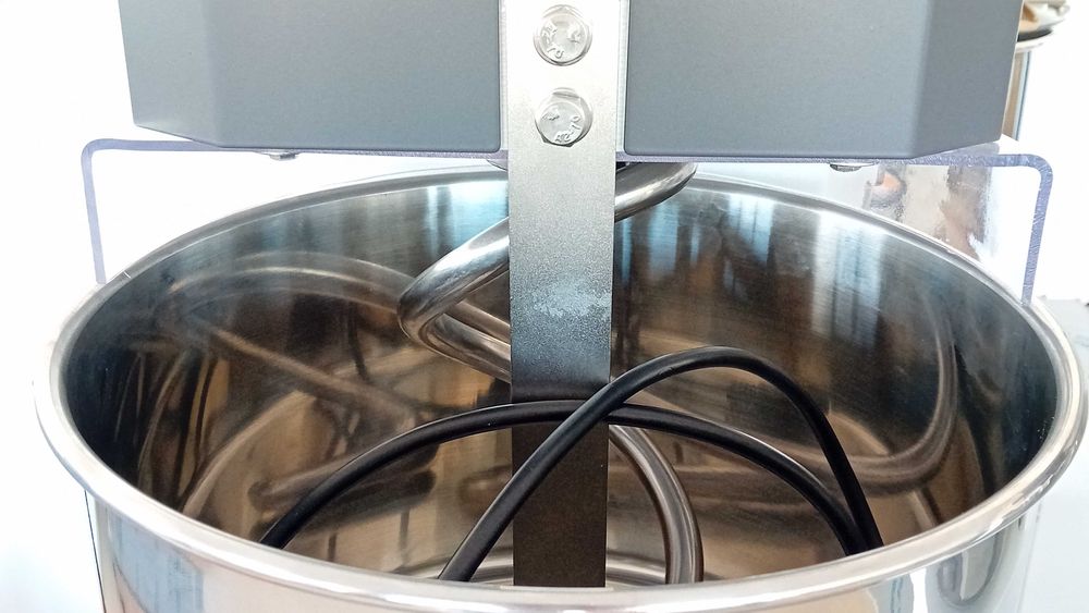 Настолен спирален миксер 10кг Conti Italy, със скоростен вариатор