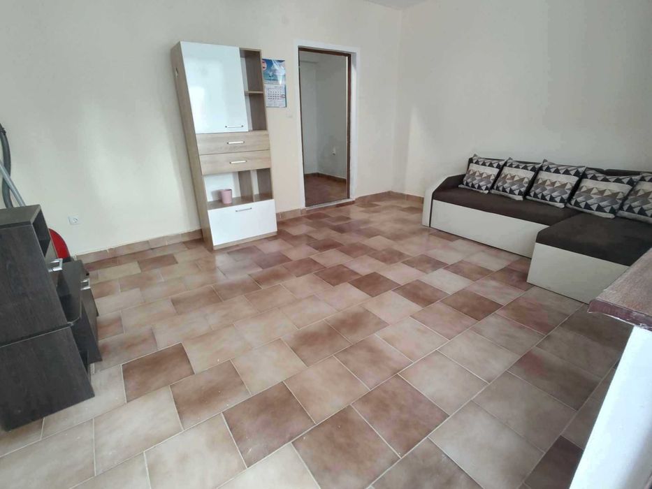 Продава се Тристаен апартамент в Добрич, Център - 80 кв.м за 1078 €/кв.м - Снимка #9