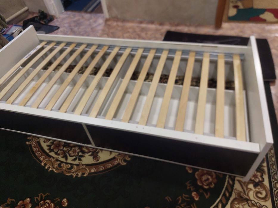 Кровать односпальные