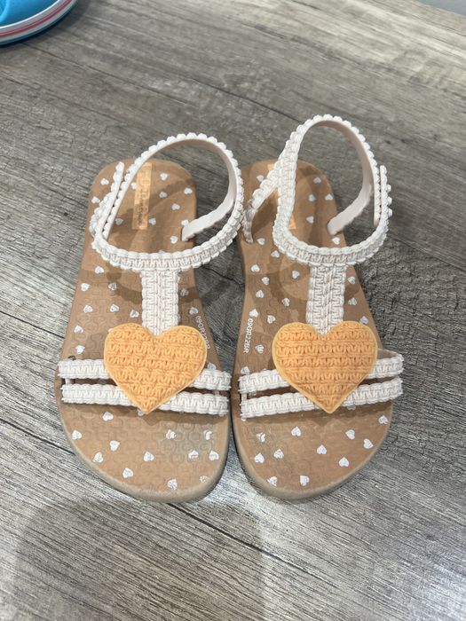 Сандали crocs ipanema gioseppo