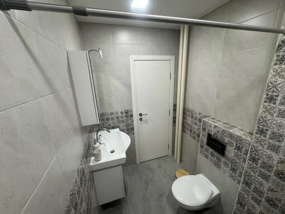 Дава се под наем Двустаен апартамент в Пловдив, Център - 64 кв.м за 432.48 € - Снимка #4