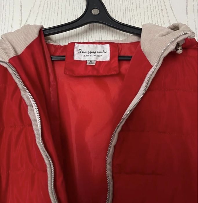 Продам осеннюю куртку