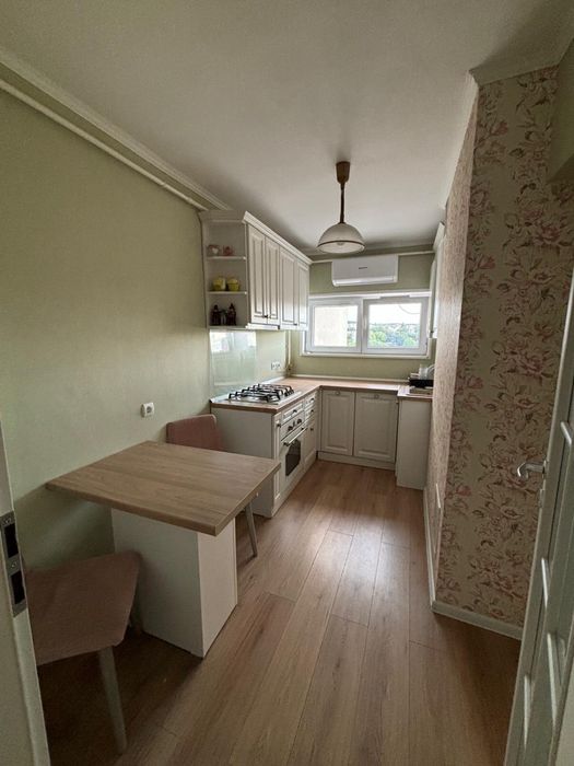 Apartament de inchiriat - zona Poli 2