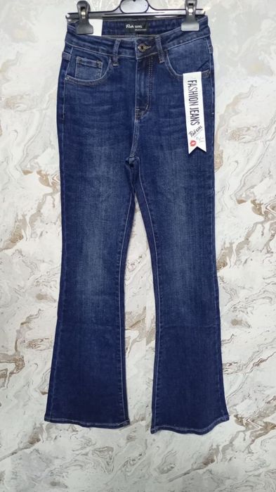 Blugi si pantaloni diferite modele