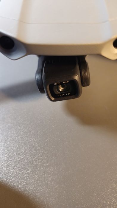 Vând drona dji mavic air 2