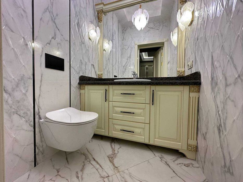 Буйук Ипак Йули ул.Сайрам ,Буз Базар евро дом 3.2 сот.450 кв.м 7 ком