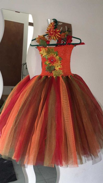 Rochita TUTU Toamna Zana Recoltei Craiasa Frunze serbare carnaval