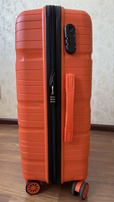 Чемодан, покупали в Египте, Аксай ЗКО.