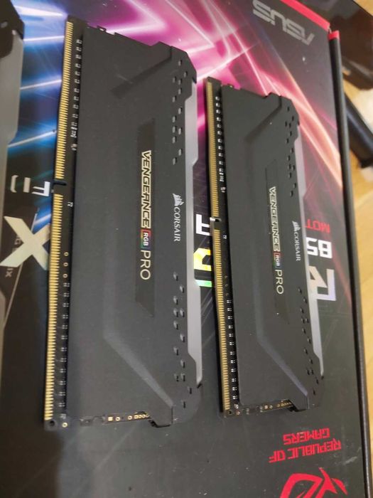 16GB 3000Mhz CL15 Corsair Vengeance RGB PRO