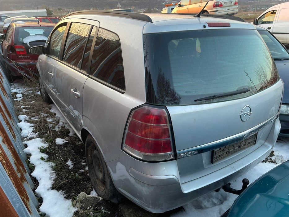 opel zafira b 1.9 cdti 150ps на части опел зафира б теглич