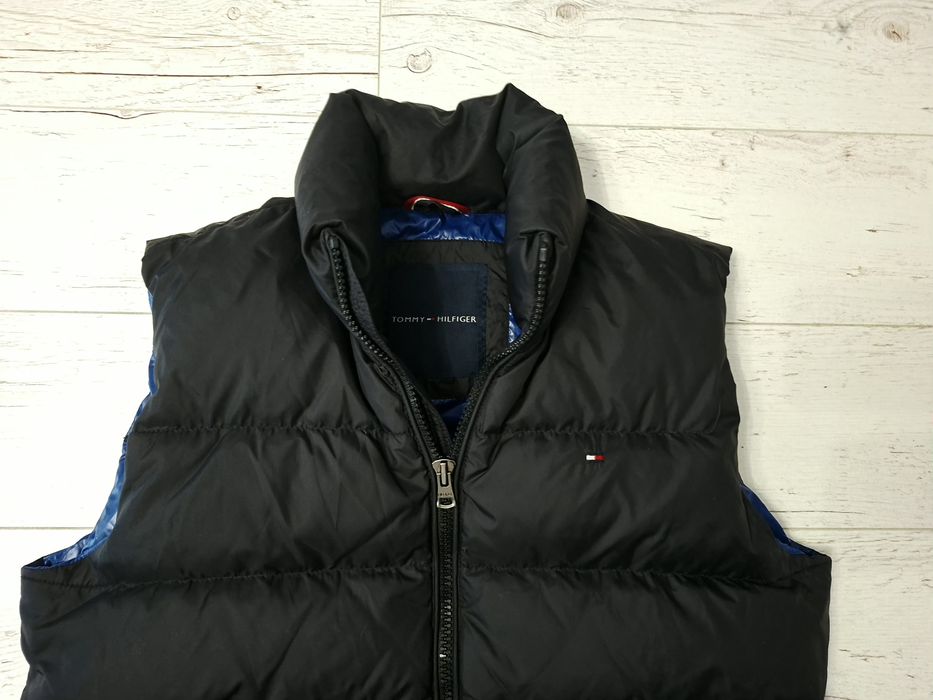 Tommy Hilfiger-Ориг. Пухен елек Нов!
