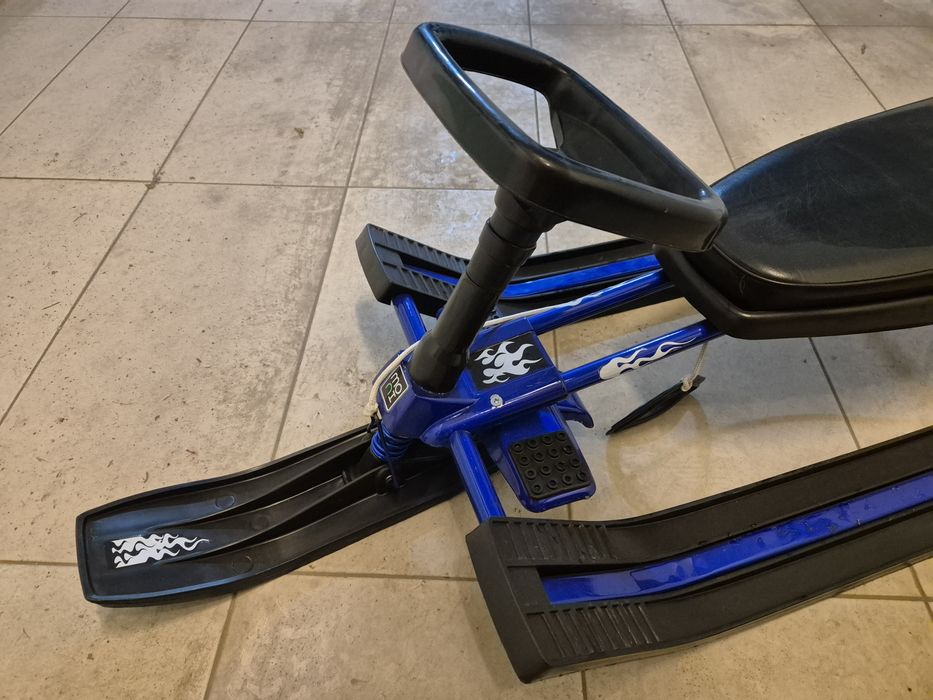 Шейна чук и гек Moni