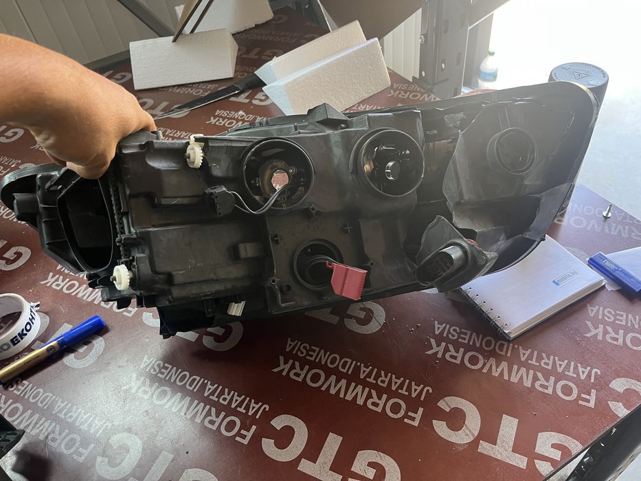 Фар Audi A6 2014-