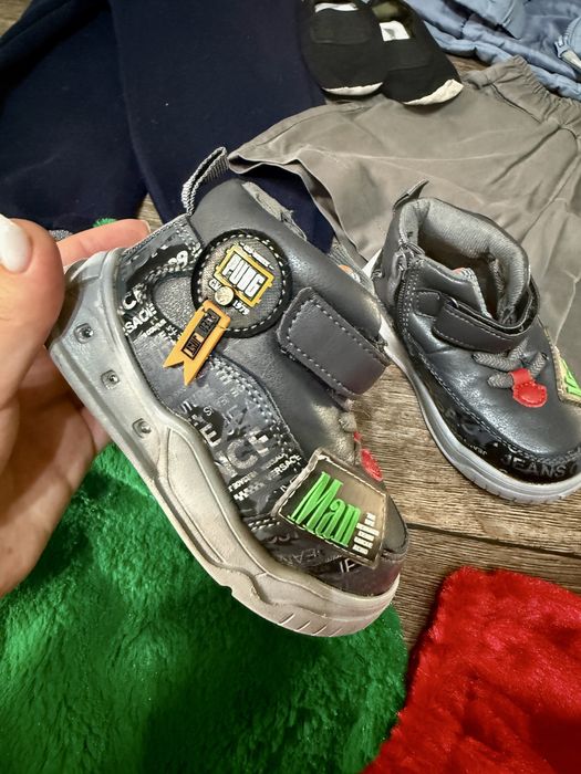 На мальчика 2-4 года