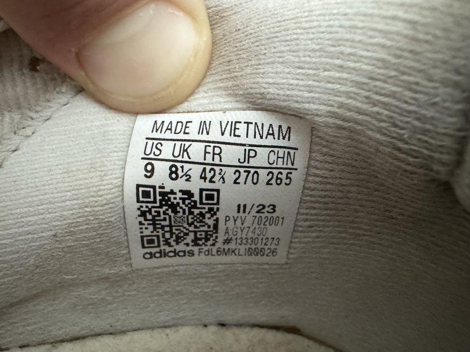 Продам футбольные бутсы