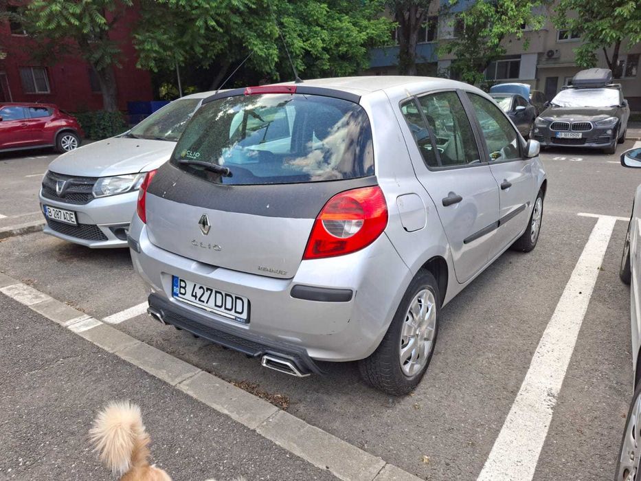Renault Clio 2006 1.2i stare perfectă