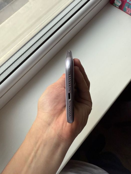 Продам Iphone 11