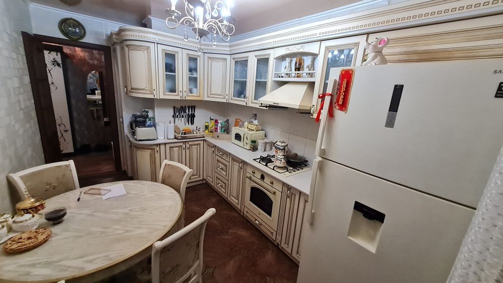 Продам остаётся всё.3комн ул.пл