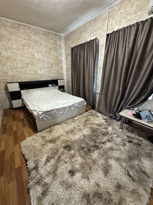 Продается спальный гарнитур