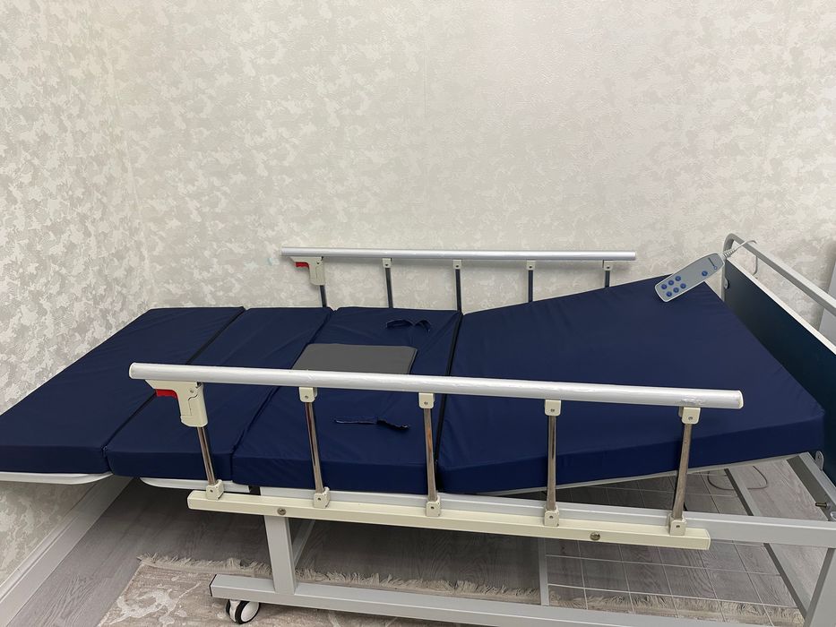 Медицинская кровать
