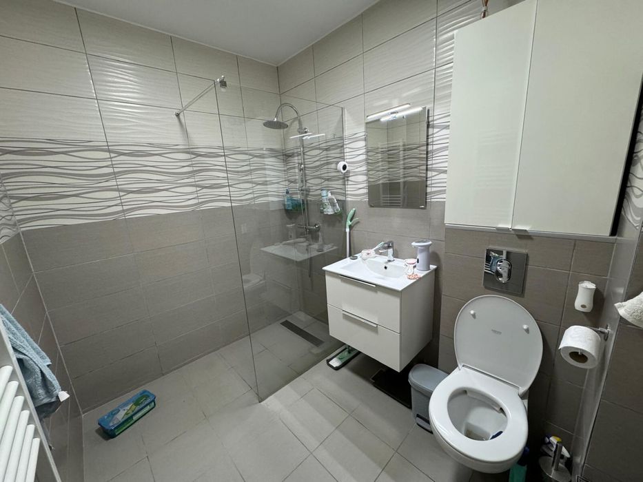Apartament 2 camere cu parcare subterana