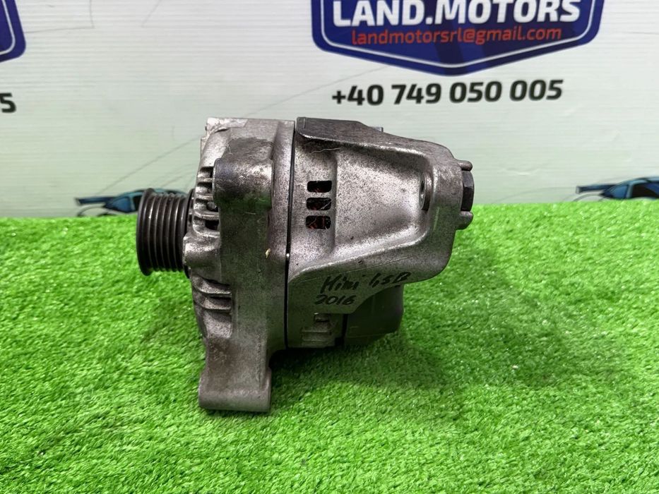 ALTERNATOR BMW 325I SERIA 3 E93 SE 3.0 BENZINA 2007 COD OEM 0121715012 2005-2012