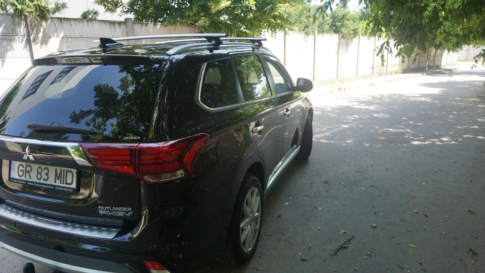 Vând Mitsubishi Outlander PHEV 2016 | Unic Proprietar RO | Full Options | 235.000 km | Multe Bonusuri Noi