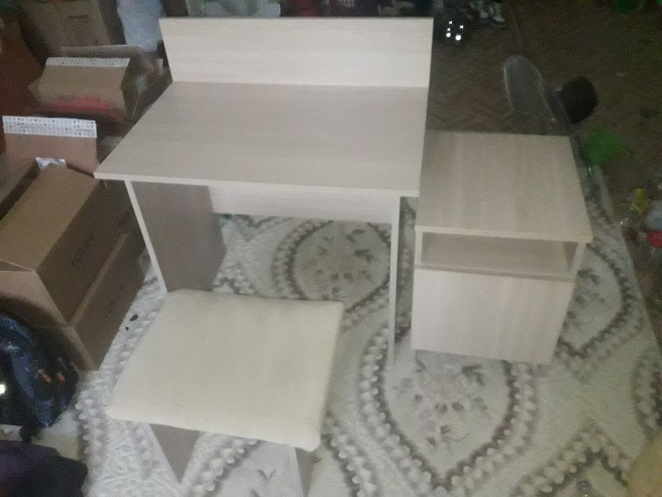 Стол, табурет, тумба детский.