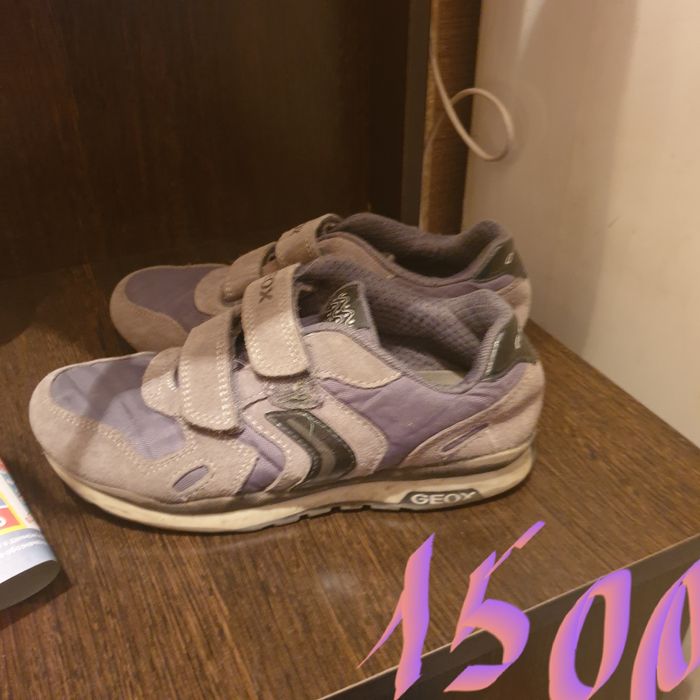 Продам  детскую  обувь.